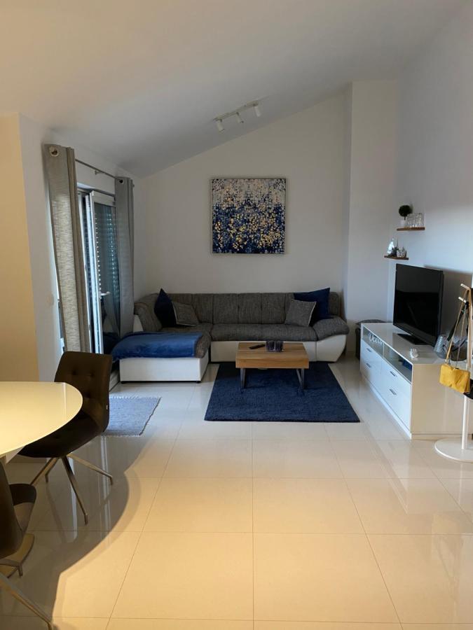 Breitling Apartments With Pool บีโอกราดนาโมรู ภายนอก รูปภาพ