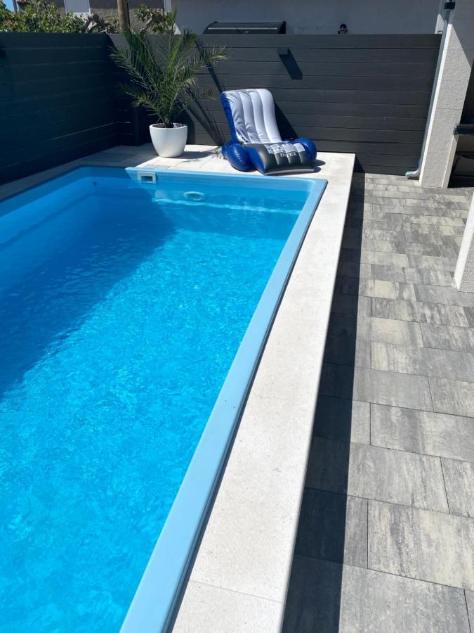 Breitling Apartments With Pool บีโอกราดนาโมรู ภายนอก รูปภาพ